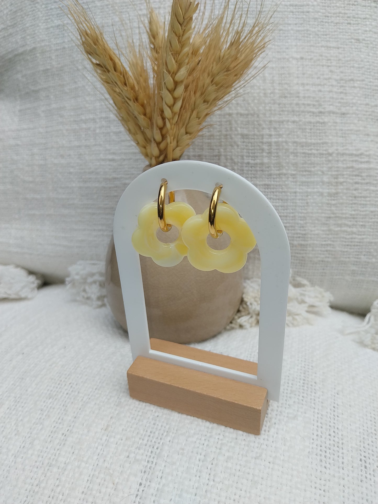 Boucles d'oreilles Bloom jaunes en acier inoxydable anneaux: 1.5 cm couleur dorée